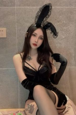 年轻母亲1