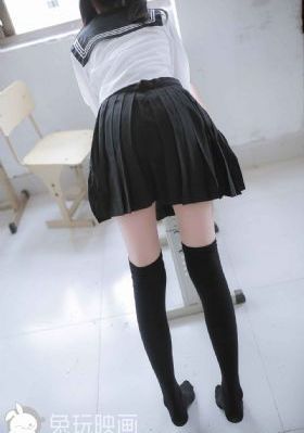 年轻母亲四