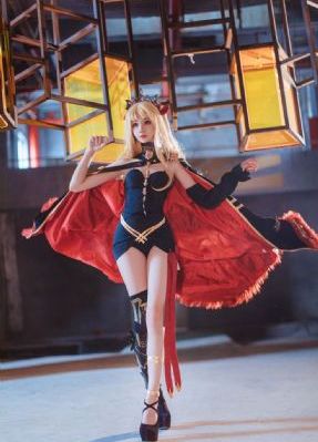 灰色迷宫